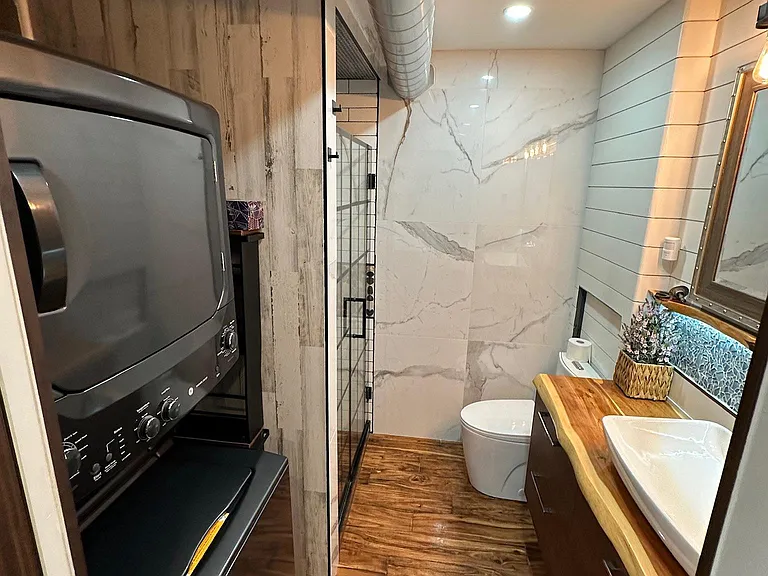 1909 Brun St #5 — Photo 16