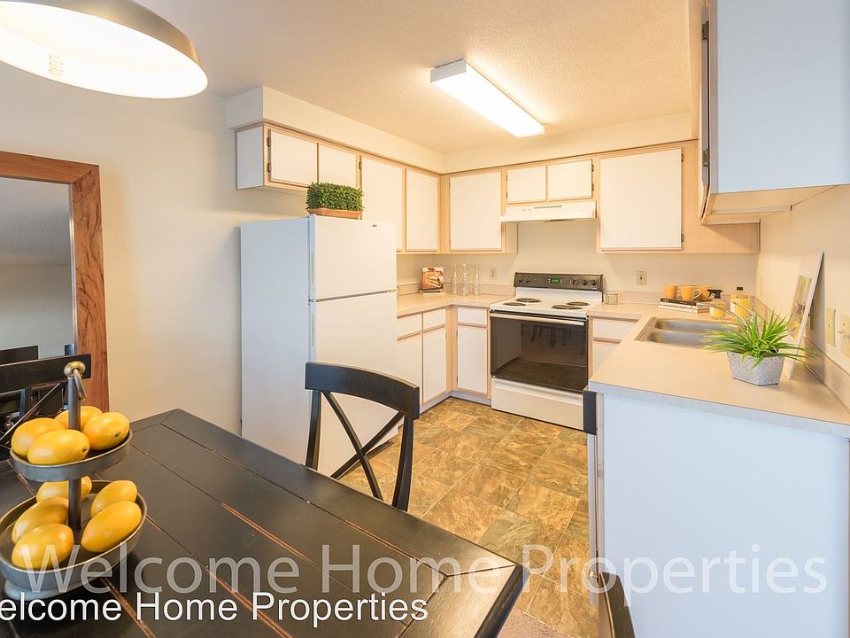 1st image of 101 Kenwood St APT 109