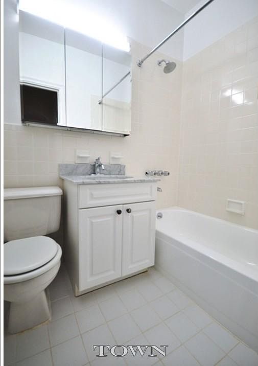 2nd image of 336 E 71st St APT 2C