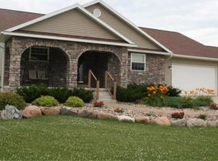 1250 Jasmine Pl, Ogden, IA 50212
