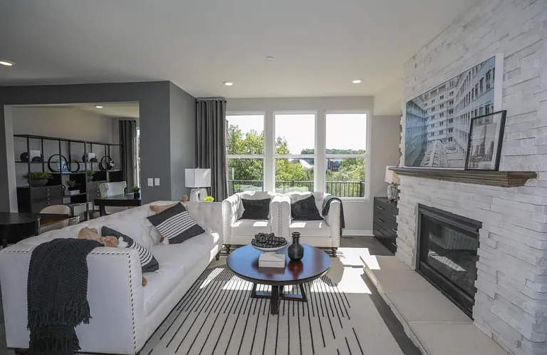 40111 Premier Dr #21 — Photo 6