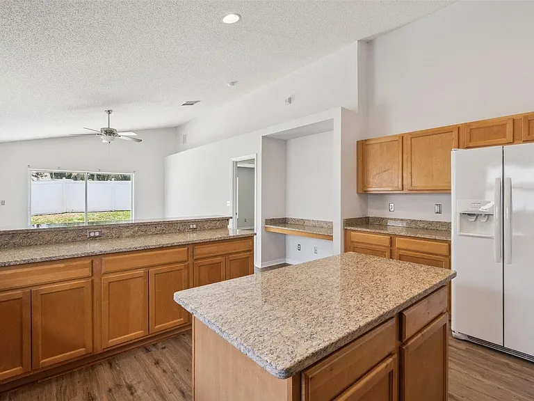 622 Delancey Dr — Photo 9