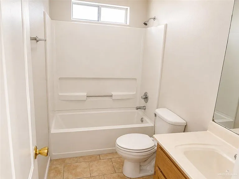 3808 W Zelma St #1 — Photo 4