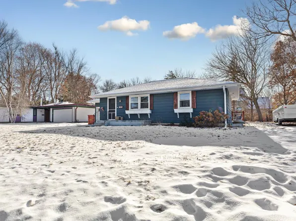 22 Park Dr, Northfield, MN 55057