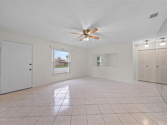 5th image of 59 E COUNTRY COVE