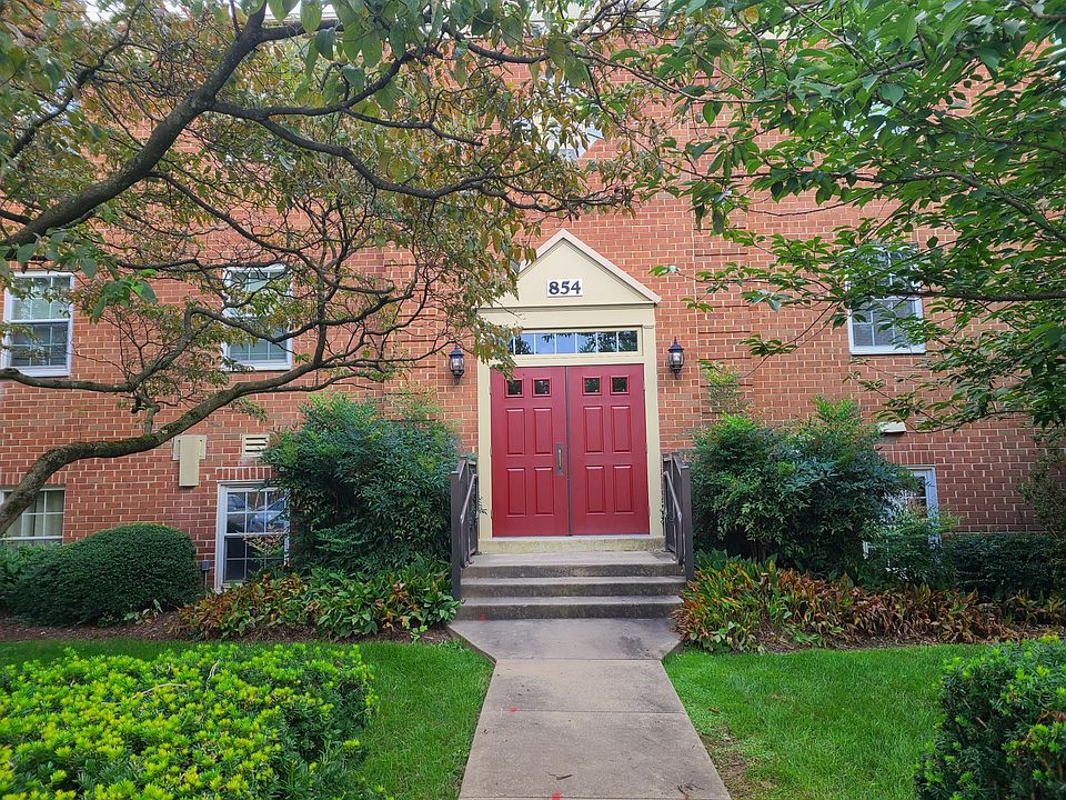 1st image of 854 College Pkwy APT 101