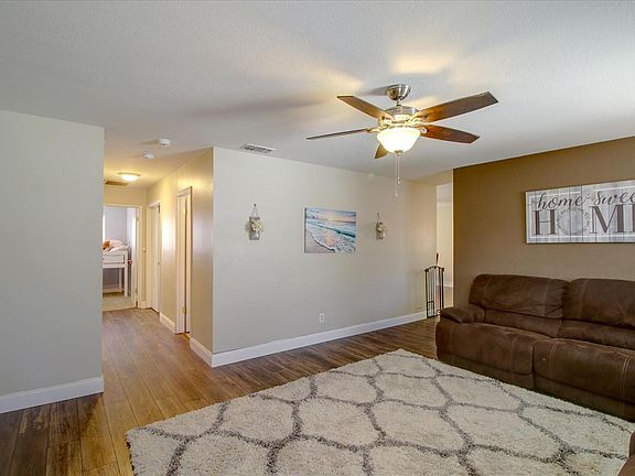 4th image of 1339 Trailwood Ave