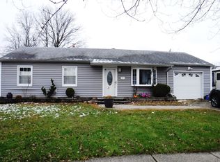 8 Joyce Dr, Piscataway, NJ 08854