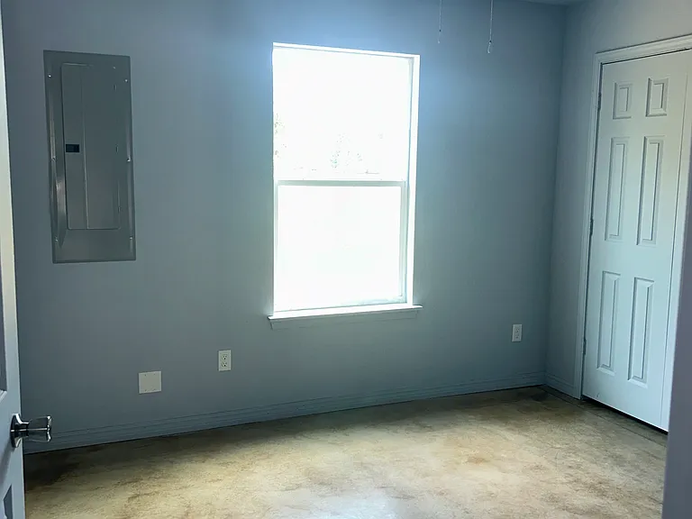 1302 E Cherry St — Photo 10