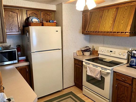 3rd image of 175 Gull Dr
