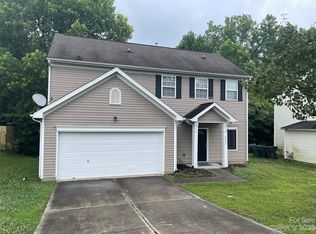 8904 Belle Bragg Way, Charlotte, NC 28214