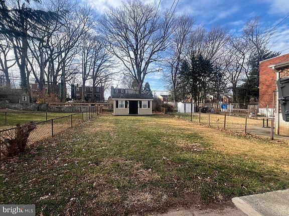 4th image of 709 Belair Cir