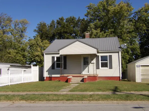 108 State St, Harrisburg, IL 62946