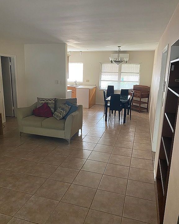 1st image of 1385 Drew St #2
