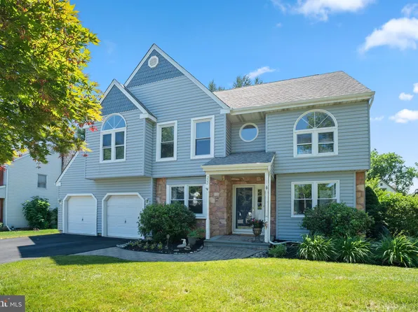 202 Green Valley Way, Chalfont, PA 18914