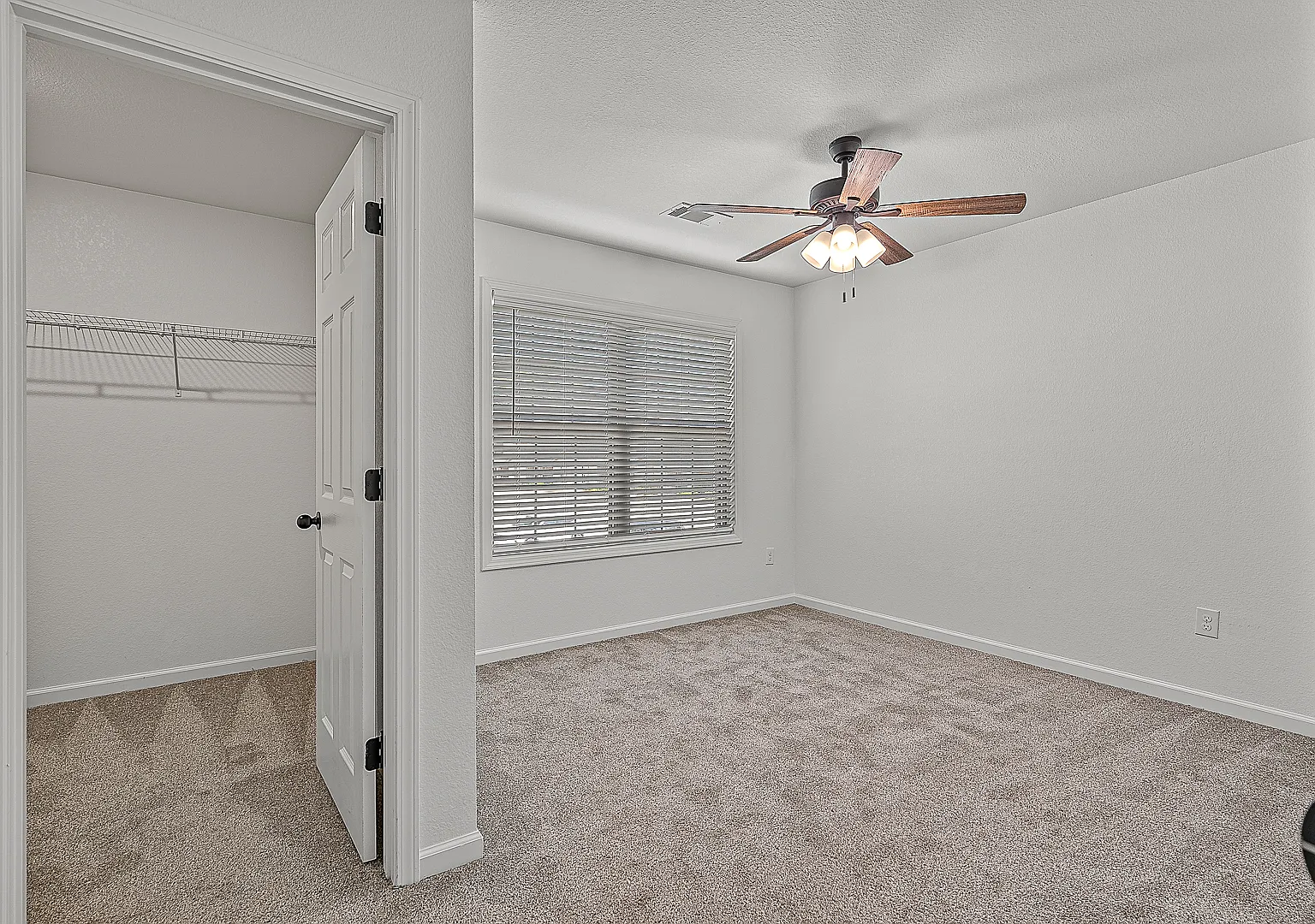 Deerfield Crossing Ii, Llc - Bb116 — Photo 1