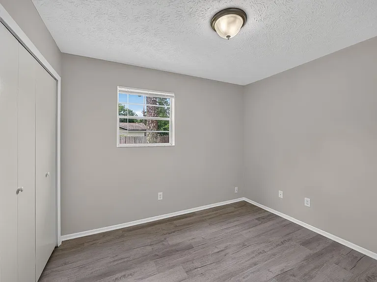 1083 Stokes St — Photo 15