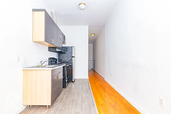 Rented by MySpaceNYC | media 40