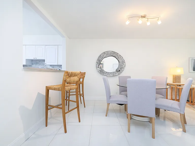 501 N Ocean Blvd #4 — Photo 11