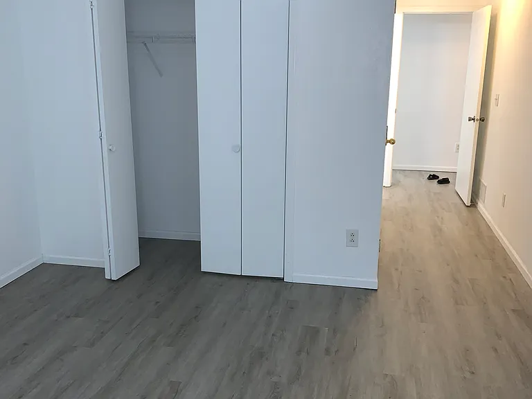 5168 Zenith Pkwy #2 — Photo 7