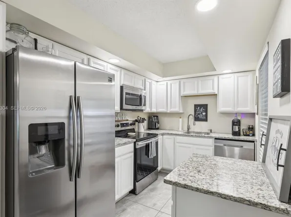 301 Olivewood Pl APT O130, Boca Raton, FL 33431