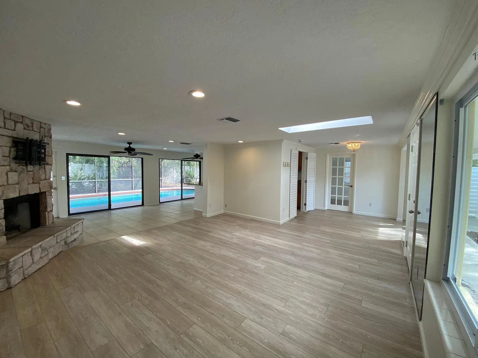 3 bed, 1700 sqft, $3,400 — Photo 2