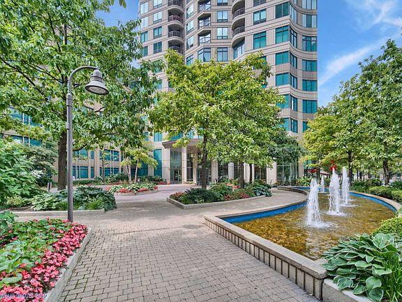 3rd image of 400 N Lasalle St #3111