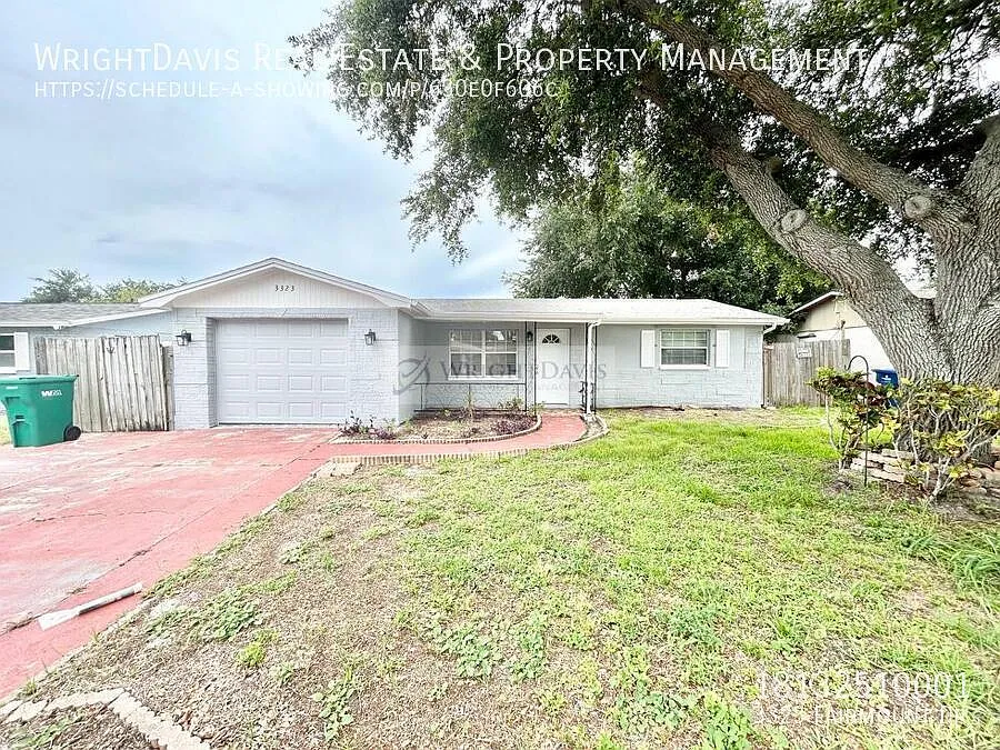 Charming 3 Bdrm/2 Bath Home in Holiday w/ Fenced Yard — Photo 2