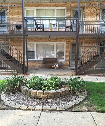 2nd image of 1339 N Harlem Ave APT 3