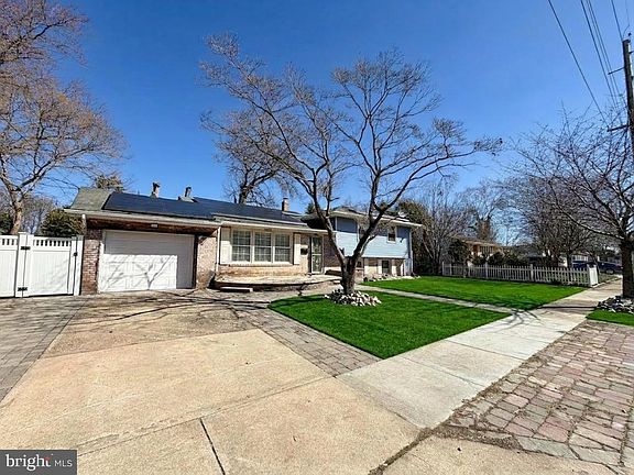 2nd image of 322 Nicholson Rd