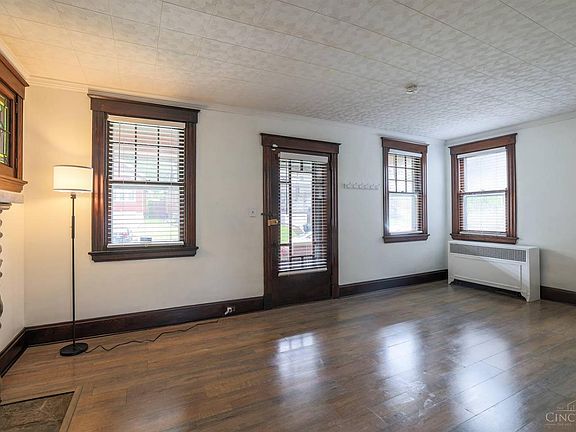 5th image of 642 Clemmer Ave