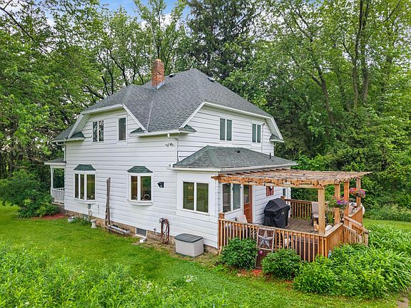 2nd image of 18615 Dunn Rd
