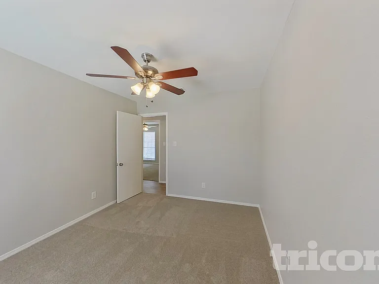 3316 Forest Creek Dr — Photo 10