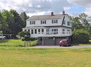 22 Hogan St, Houlton, ME 04730