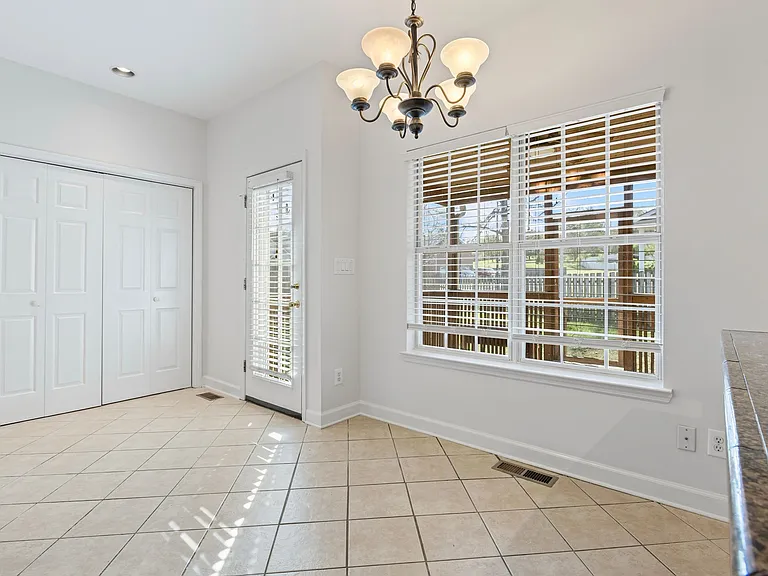 142 Big Ben Ct — Photo 21
