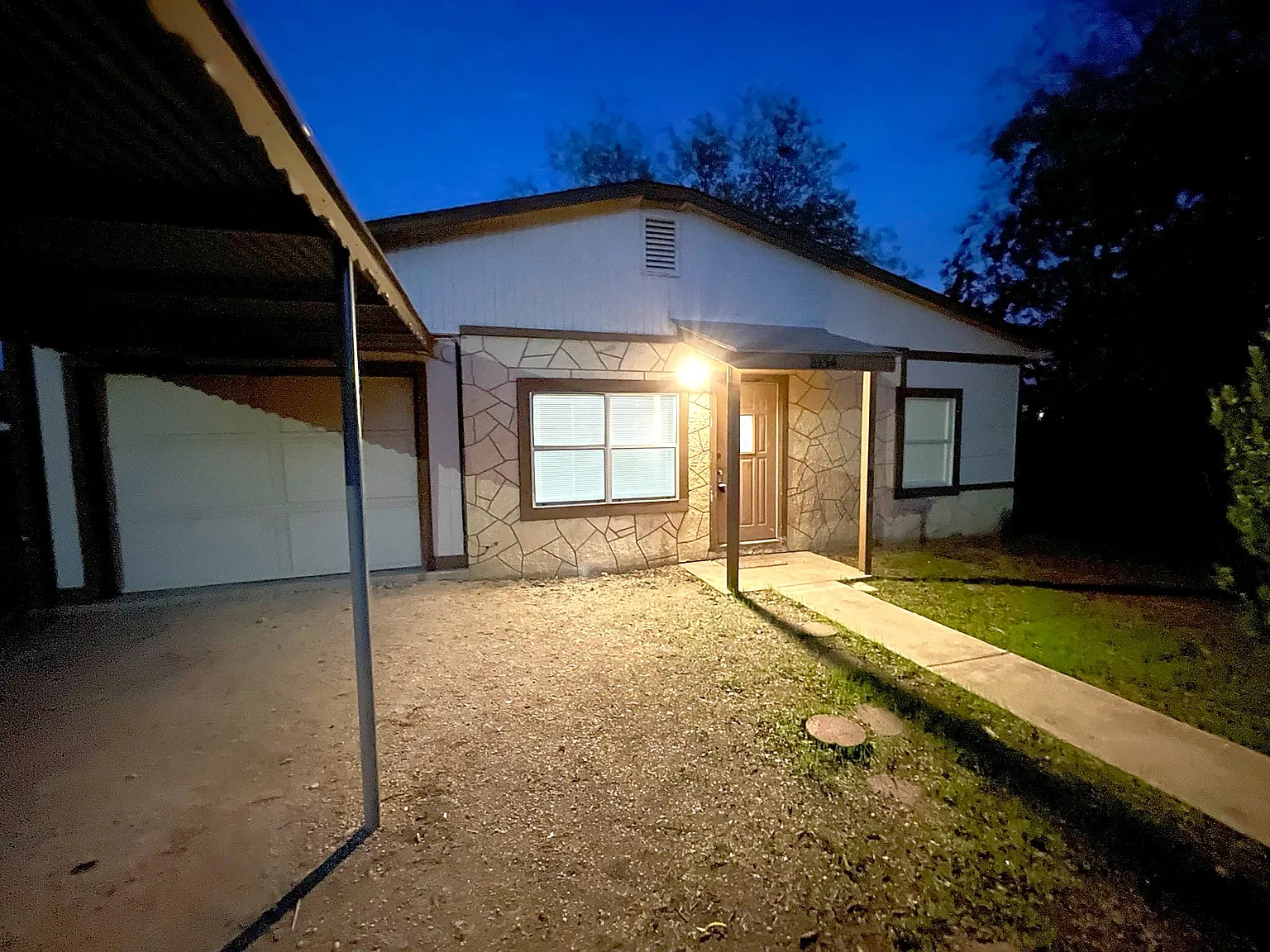 1034 Colzona Rd - 1 — Photo 2
