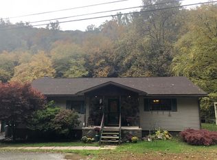 522 Sutton Creek Rd, White Haven, PA 18643