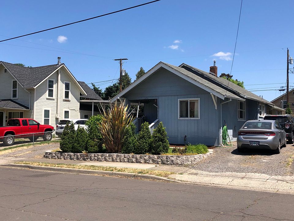 1st image of 730 Oak St #1/2