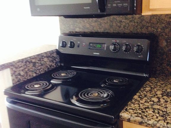 5th image of 470 Jessie Ave APT 12