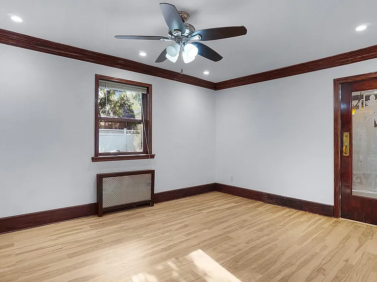 22 Parkwold Dr E — Photo 11