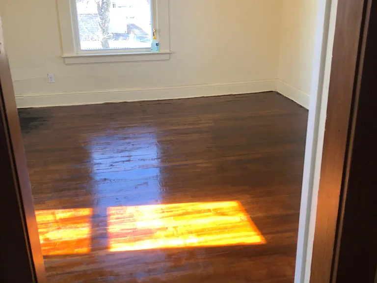 310 N Elm St — Photo 5