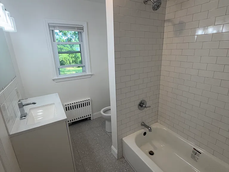 1016 Valley Rd #1 — Photo 10