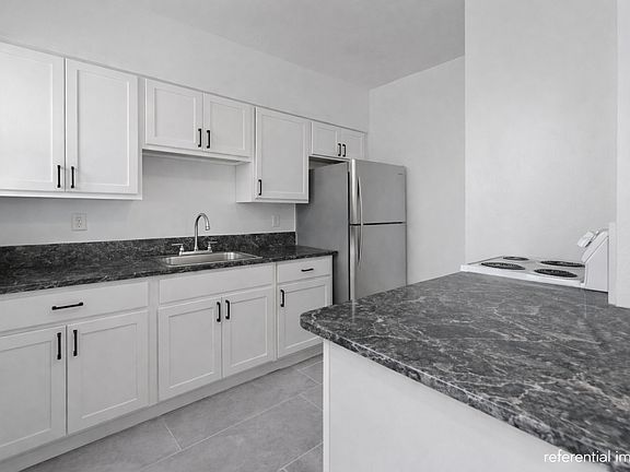 4th image of 1165 Marseille Dr #21