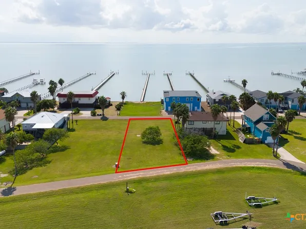 1305 Port South Dr, Port Mansfield, TX 78598