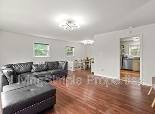 1213 Gladstone Dr, Rockville, MD 20851