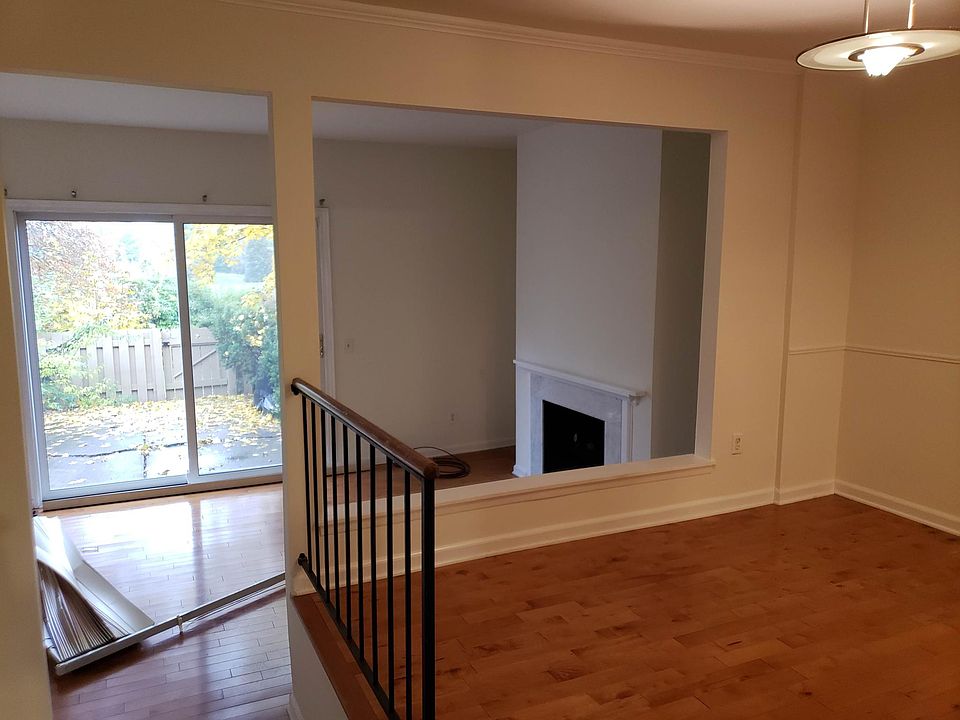 1st image of 1831 Brentwood Dr