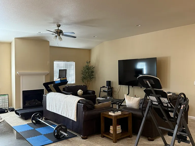 767 Carole Ct — Photo 34