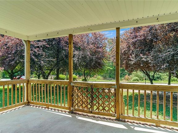 2nd image of 321 New St