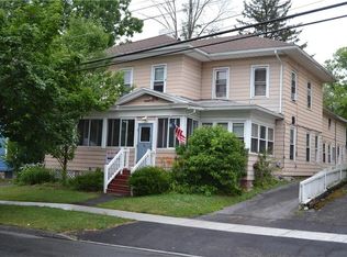 38 Chapin St, Canandaigua, NY 14424