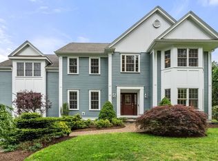 19 Dunedin Rd, Wellesley, MA 02481